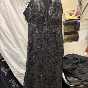 Elegant Black Sequin Prom Dress